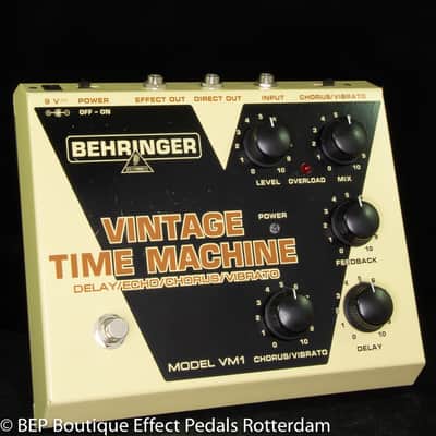 Behringer VM-1 Vintage Time Machine Delay Echo Chorus Vibrato s/n