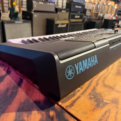 Yamaha PSR-E473 61-Key Portable Keyboard image 6