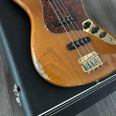Fender MJT Fretless Jazz Bass 2014-2020 - Natural Relic image 3