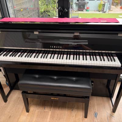Yamaha NU1X AvantGrand 88-Key Hybrid Digital Piano image 3