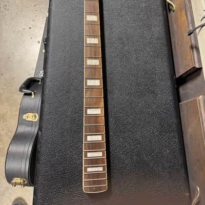 Squier 30.00 bass IV Bass 6 2020 - Natural image 1