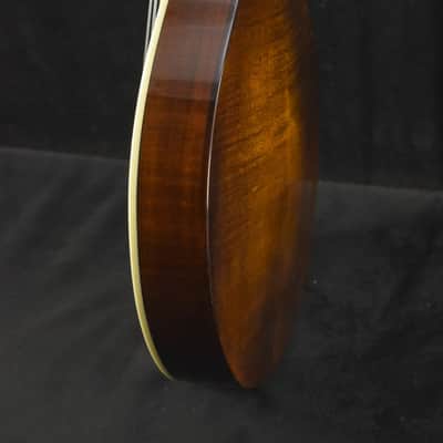 Eastman MD505-CS A-Style F-Hole Mandolin Classic Sunburst image 6
