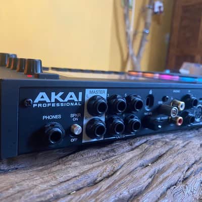 Akai MPC Live II Standalone Sampler / Sequencer 2020 - Present - Black. Includes deck saver & 480gb HD image 6
