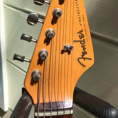1989 USA Fender Stratocaster '62 Reissue RI - AVRI Sunburst • Vintage image 3