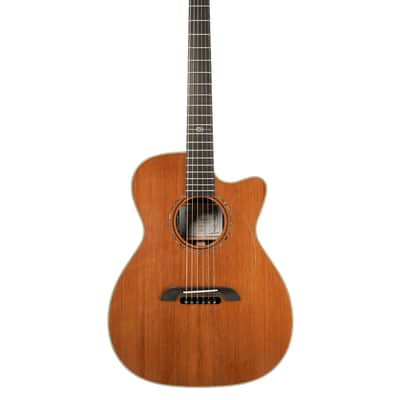 Alvarez Yairi Masterworks FYM74CE Folk/OM Acoustic-Electric Guitar image 3