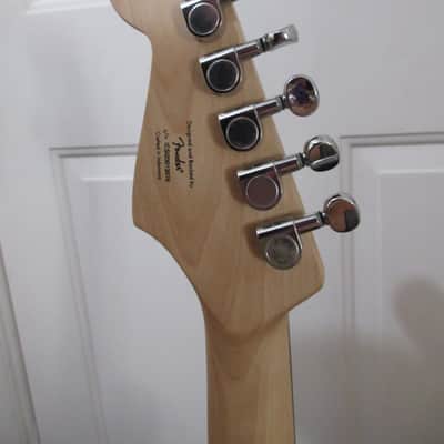 ~Cashified~ Fender Squier Stratocaster Mini, Optional Bridge Humbucker image 9