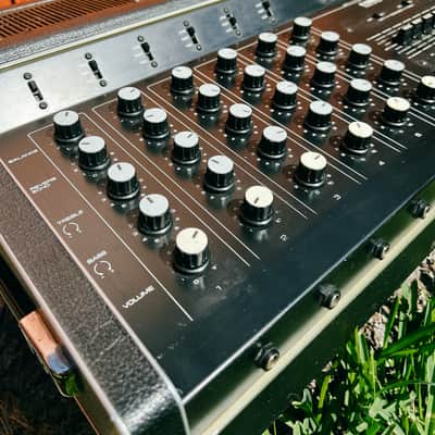 Yamaha EM-150 70s 6 Channel Mixer w Spring Reverb - Black image 1