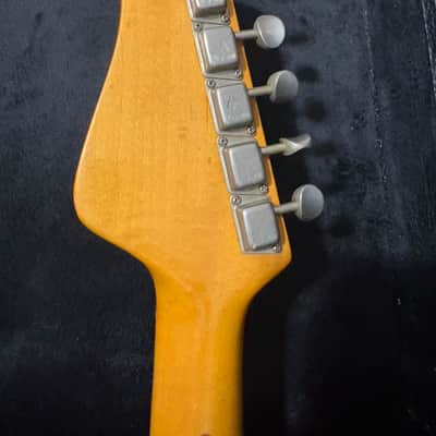 Music Man Sabre II 1978-1980 - Red image 4