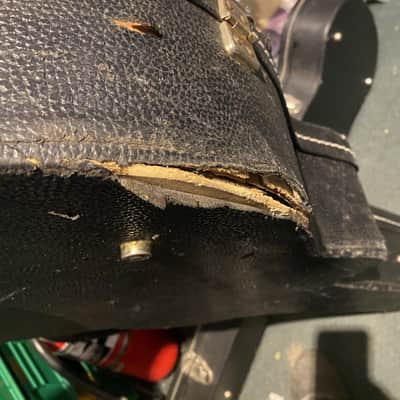 Gypsy Jazz Guitar Case - Damage on the corner!  Black exterior/Green interior image 6