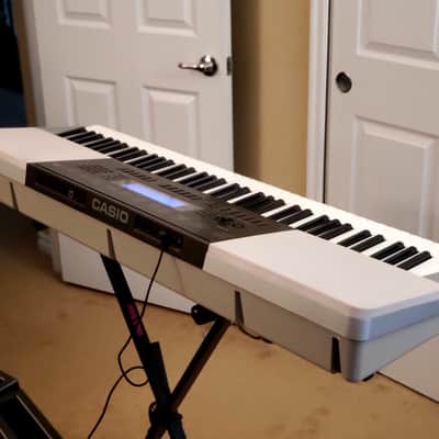 MUST SEE!!! CASIO WK220 STUDENT/PRO KEYBOARD FULLY SERVICED AND IN AMAZING CONDITION! image 18