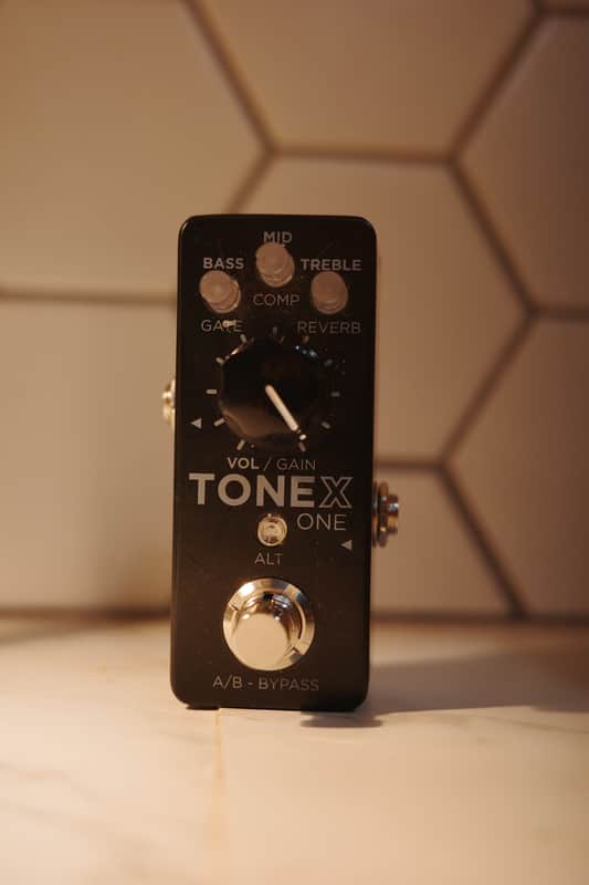 IK Multimedia ToneX One
