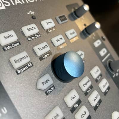 PreSonus ioStation 24c USB-C Audio Interface and DAW Controller 2020 - Present - Gray image 15
