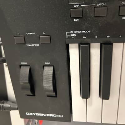 M-Audio Axiom Pro 49 Key USB MIDI Keyboard Controller 2010s - White image 3