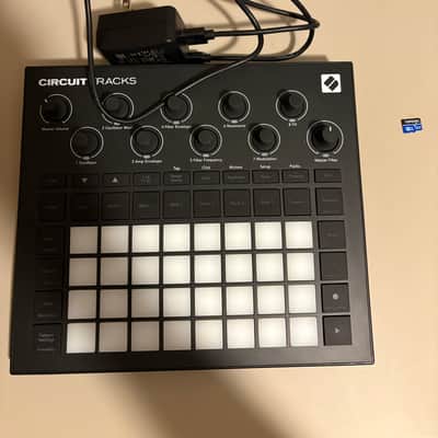 Novation Circuit Tracks Groovebox 2021 - Present - Black image 3