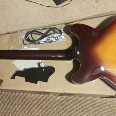 GROTE 335 SEMI HOLLOW ELECTRIC GUITAR VINTAGE SUNBURST NICE image 5
