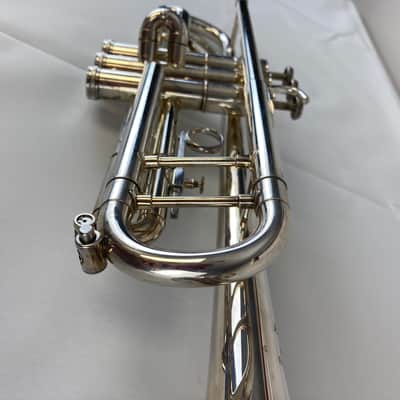 Getzen 700 Eterna II Bb Trumpet – Silver Plated – Intermediate Model – Excellent Used Condition – w/ Case SM#3593 image 4