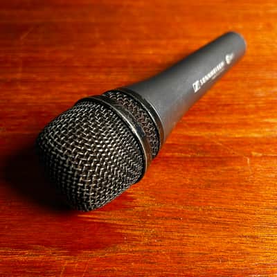 Sennheiser e835 Handheld Cardioid Dynamic Vocal Microphone 1998 - Present - Dark Grey image 3