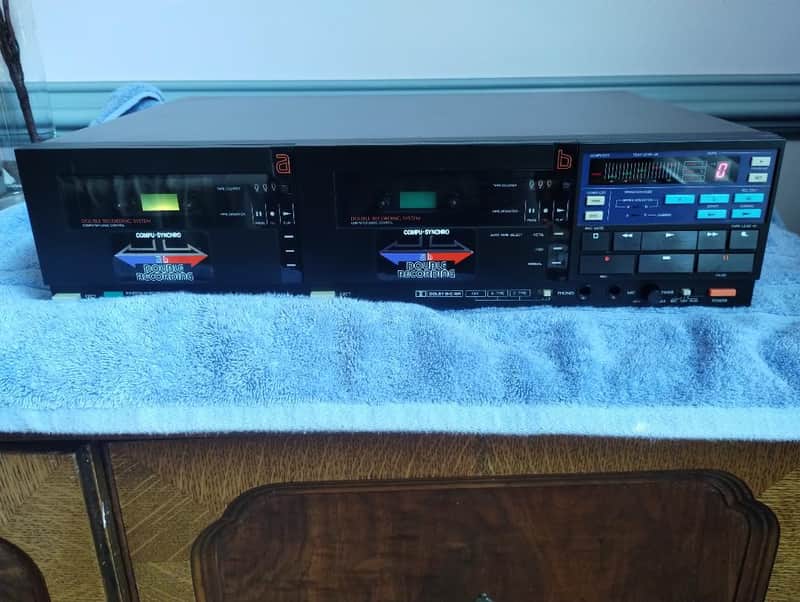 Sansui D-W9 double cassette deck for parts or repair. - 1980's image 1