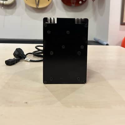 GML 8304 Four Channel microphone preamplifier with PS image 8