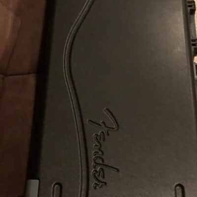 Fender American Elite Stratocaster with Rosewood Fretboard 2011 - 2015 3-Color Sunburst image 3