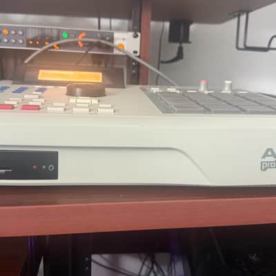 Immagine Akai MPC2000XL MIDI Production Center 2000 - 2005 - Grey - 6
