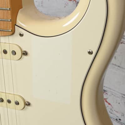 Fender - American Professional Stratocaster - Electric Guitar - Olympic White - USED image 3