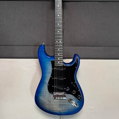 2021 Limited edition Fender American Ultra Stratocaster Denim Burst image 2