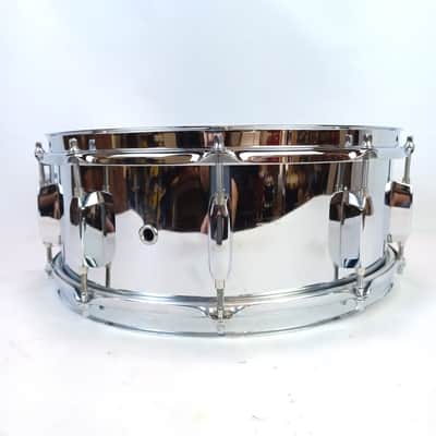 Pearl 5.5x14"Steel Shell Snare Drum 8-Lug Chrome SS Evans Onyx + Remo Ambassador image 4