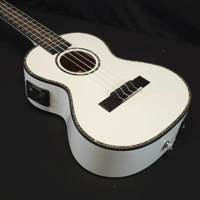 Lanikai Julia Michaels White Pearl Tenor Signature Acousic Electric Ukulele w/i ag image 9