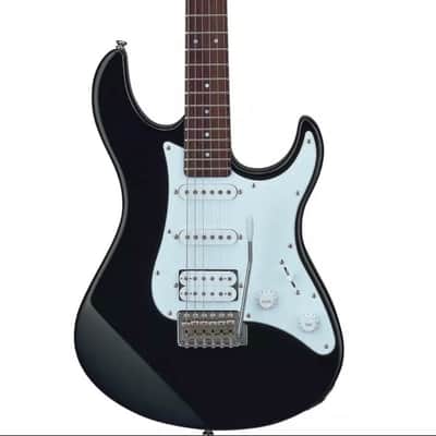 Yamaha PAC012 Pacifica Electric Guitar - Black image 1