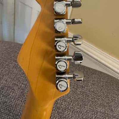 1989 Fender Stratocaster with lace sensor original pickups and rosewood fretboard image 4