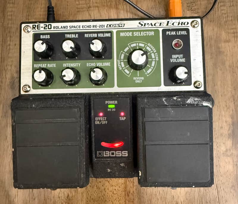 Boss RE-20 Space Echo