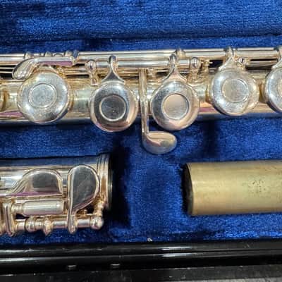 Gemeinhardt 2SP Silver-Plated Flute – Made in USA – Solid Student/Intermediate Instrument image 5