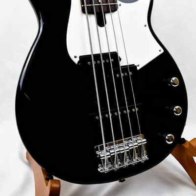 Yamaha BB235 5 String Bass Black PJ Pickup Alder Body Passive image 2