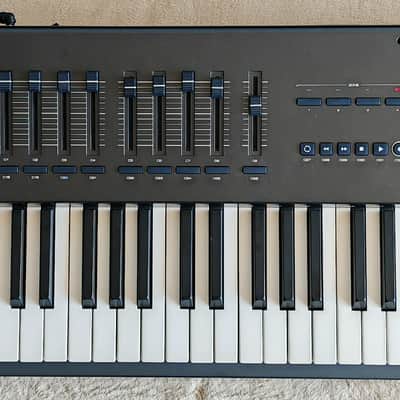 M-Audio Oxygen 88 MIDI Keyboard Controller Fully-Weighted Hammer-Action 88-keys image 7