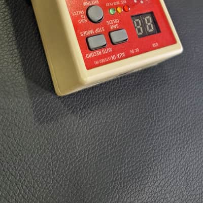 Hartke HL77 Bass Looper 2010s - Red/White image 2