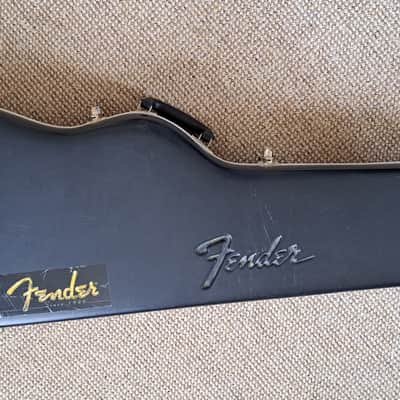 Fender American Special Stratocaster 2015 - Candy apple red / maple, + Fender case image 15