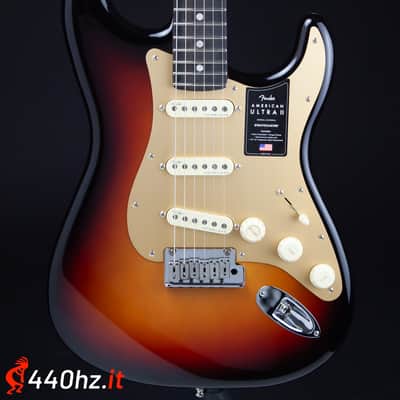 Fender American Ultra II Stratocaster Ebony Fingerboard - Ultraburst image 1