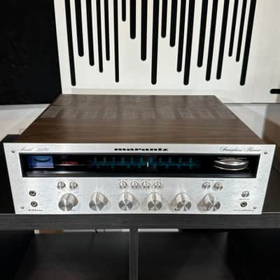 Marantz Model 2230 30-Watt Stereo Solid-State Receiver 1972 - 1974 - Silver with Wood Case image 3