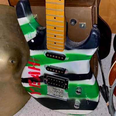 Washburn G-Junior Electric Guitar 1987 - Refinished - Project image 1