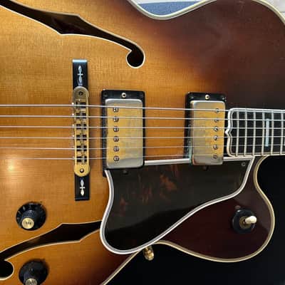 Gibson Byrdland 1969* - Sunburst image 3