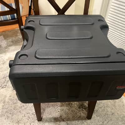 Focusrite Clarett 8Pre, Furman M-8X2 conditioner, Gator case 4u image 4
