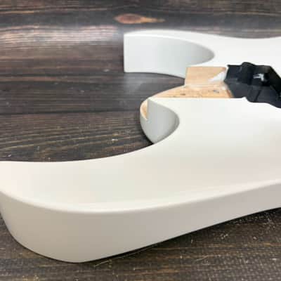 2016 Ibanez Prestige RG2570MZA Body White Pearl Metallic Made in Japan image 9