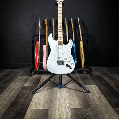 Squier Sonic Stratocaster - Arctic White image 1