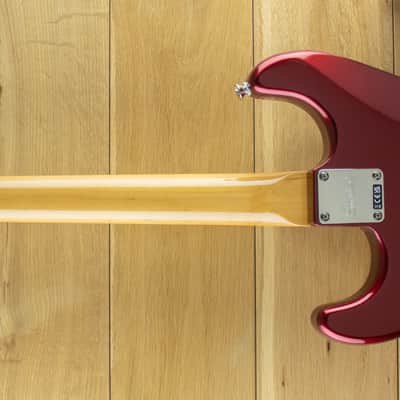 Squier Classic Vibe 60's Strat Candy Apple Red ISSH24003464 image 2