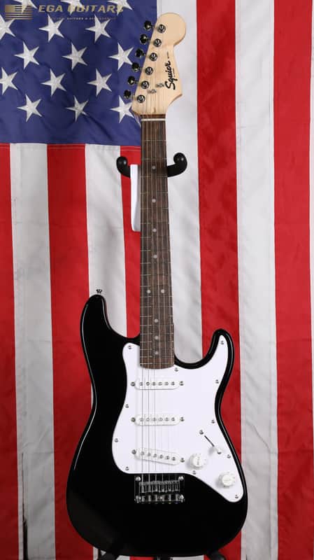 Squier Mini Stratocaster - Black image 1
