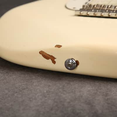 Fender Mexican Standard Stratocaster - Arctic White - 2nd Hand (165797) image 13