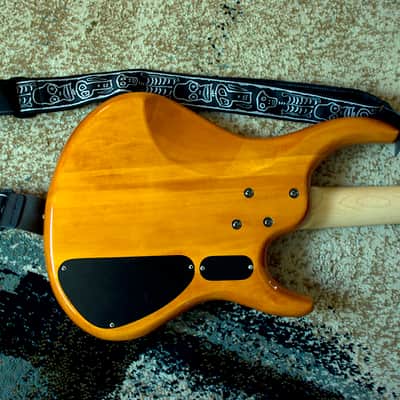 MTD Kingston Artist 4 Left Handed (Lefty) Amber image 4
