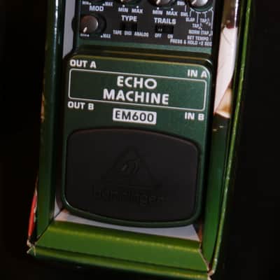 Behringer EM600 Echo Machine Delay Pedal with orig box etc image 7