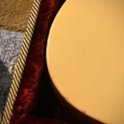 Fender American Vintage '52 Telecaster Butterscotch Blonde (Pre-owned, 2015) image 5